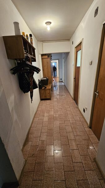 Floreasca, Radu Beller, vis a vis parc Floreasca.